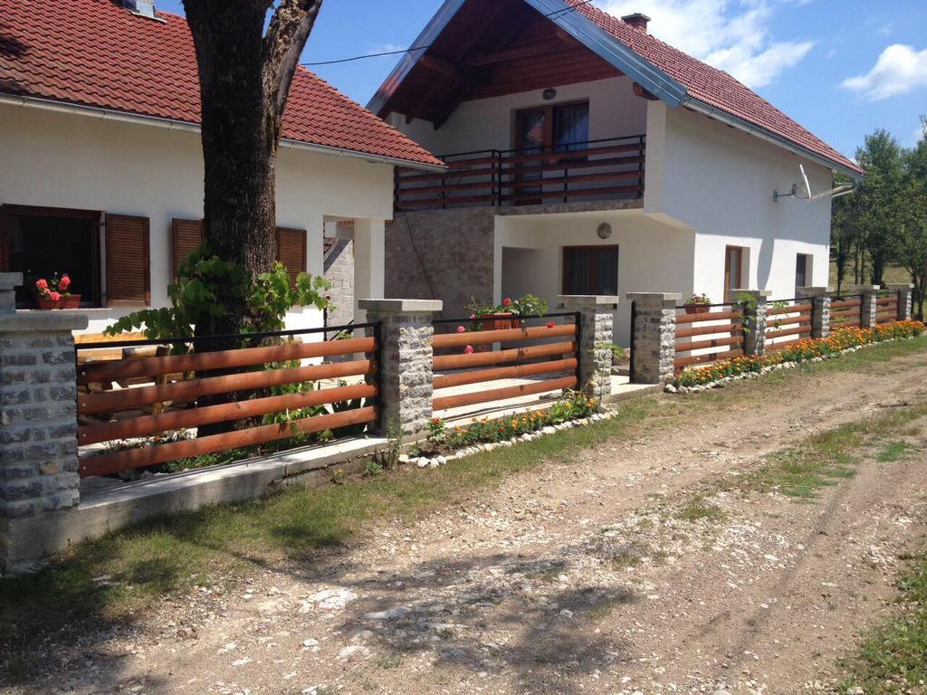 Holiday Home Boba Rakovica Zewnętrze zdjęcie